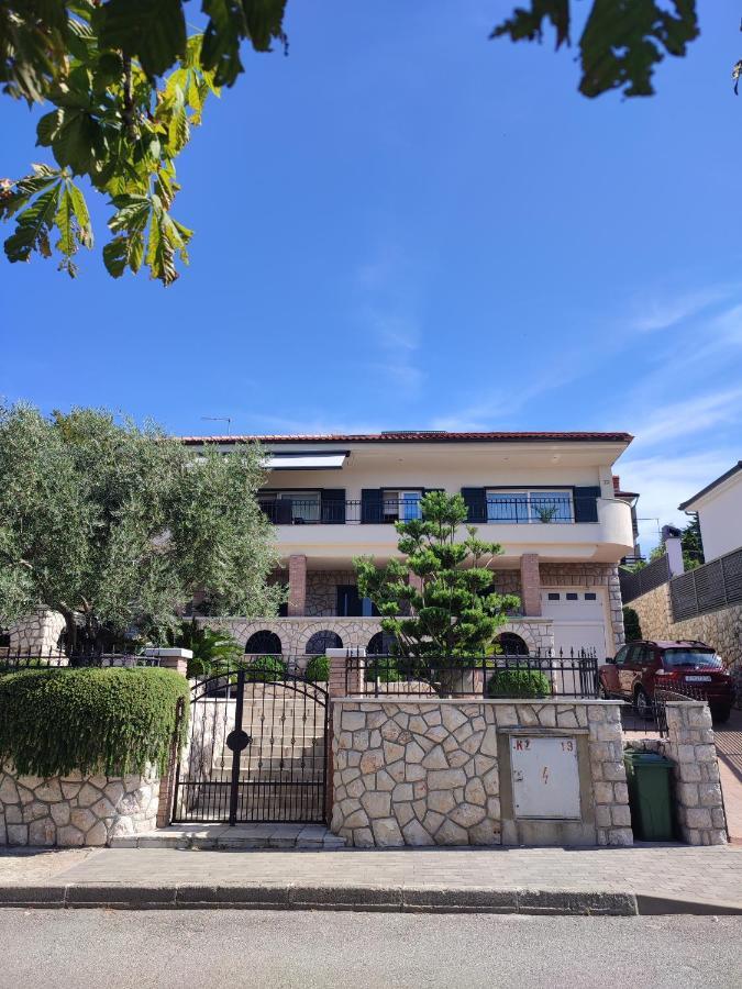 Biuk Apartments Novi Vinodolski Exterior photo