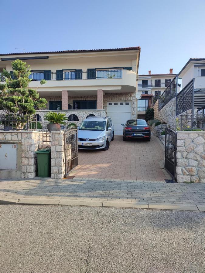 Biuk Apartments Novi Vinodolski Exterior photo